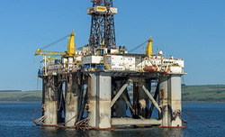 oil-rig-3522594__340_250x152
