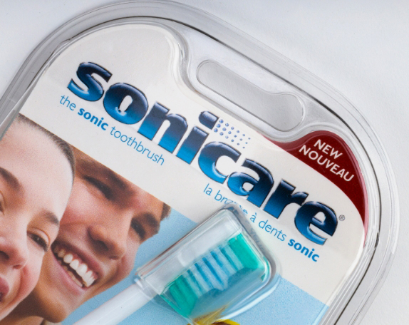 Sonicare-Toothbrush-Close-Up
